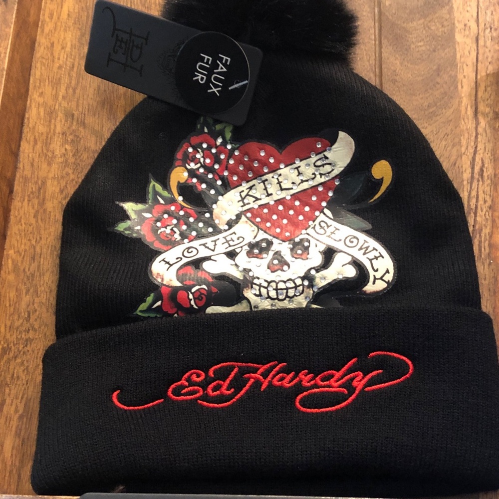 Ed Hardy Black Beanie with Skull and Heart Design new with tags - Picture 1 of 2